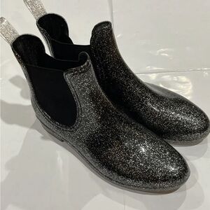 Marilyn Monroe Black Sparkle Rubber Ankle Boots Slip On Womens Size 8